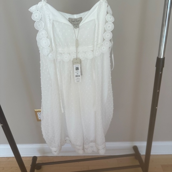 NWT Swiss dot romper in white - Picture 1 of 9